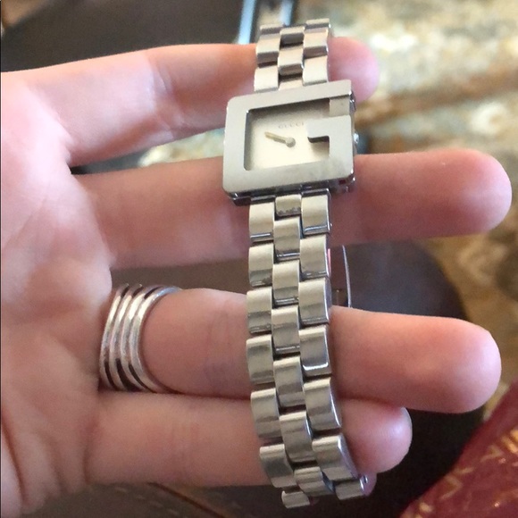 Gucci Watch - Picture 3 of 3